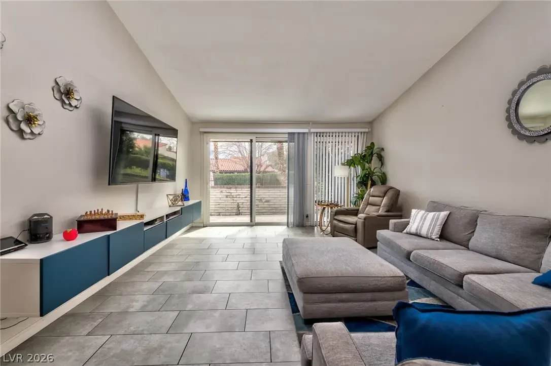 Photo of Listing #2763009