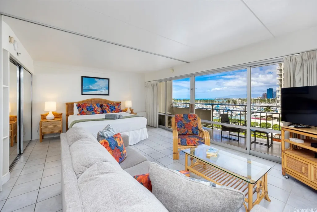 (unit #629) 1777 Ala Moana Boulevard, Honolulu