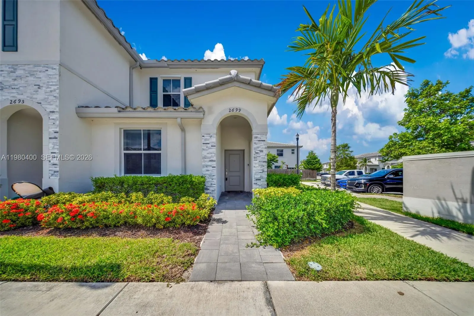 Photo of Listing #A11980400