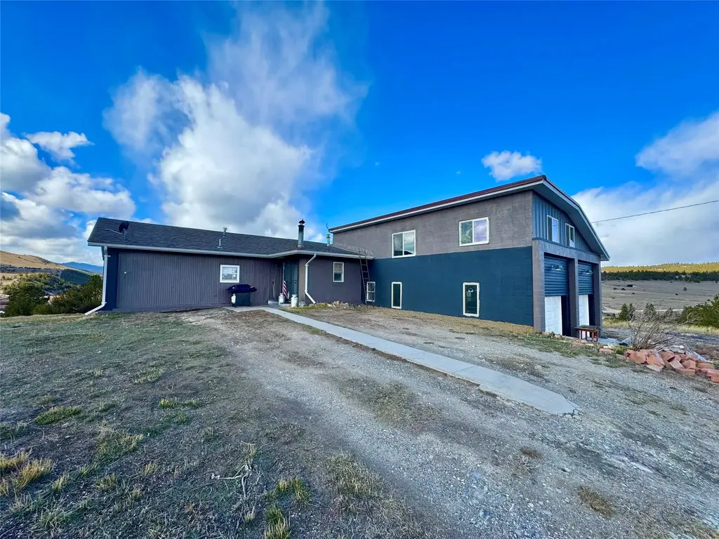 5055 Hidden Valley Drive, Helena