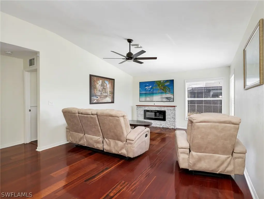1021 El Dorado Boulevard N, Cape Coral, FL, 33993