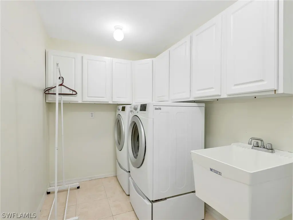 1021 El Dorado Boulevard N, Cape Coral, FL, 33993