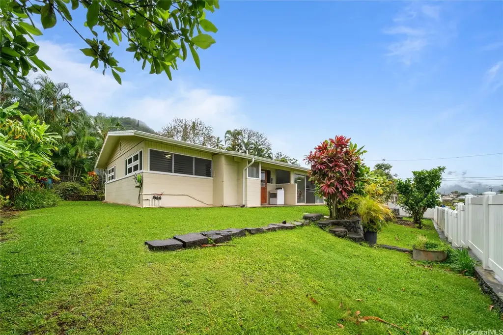 45-020 Malulani Street, Kaneohe