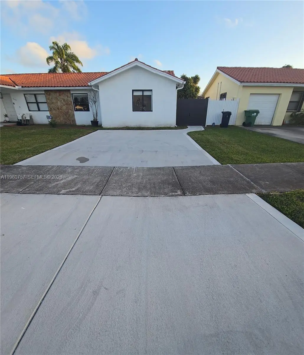 Photo of Listing #A11980757