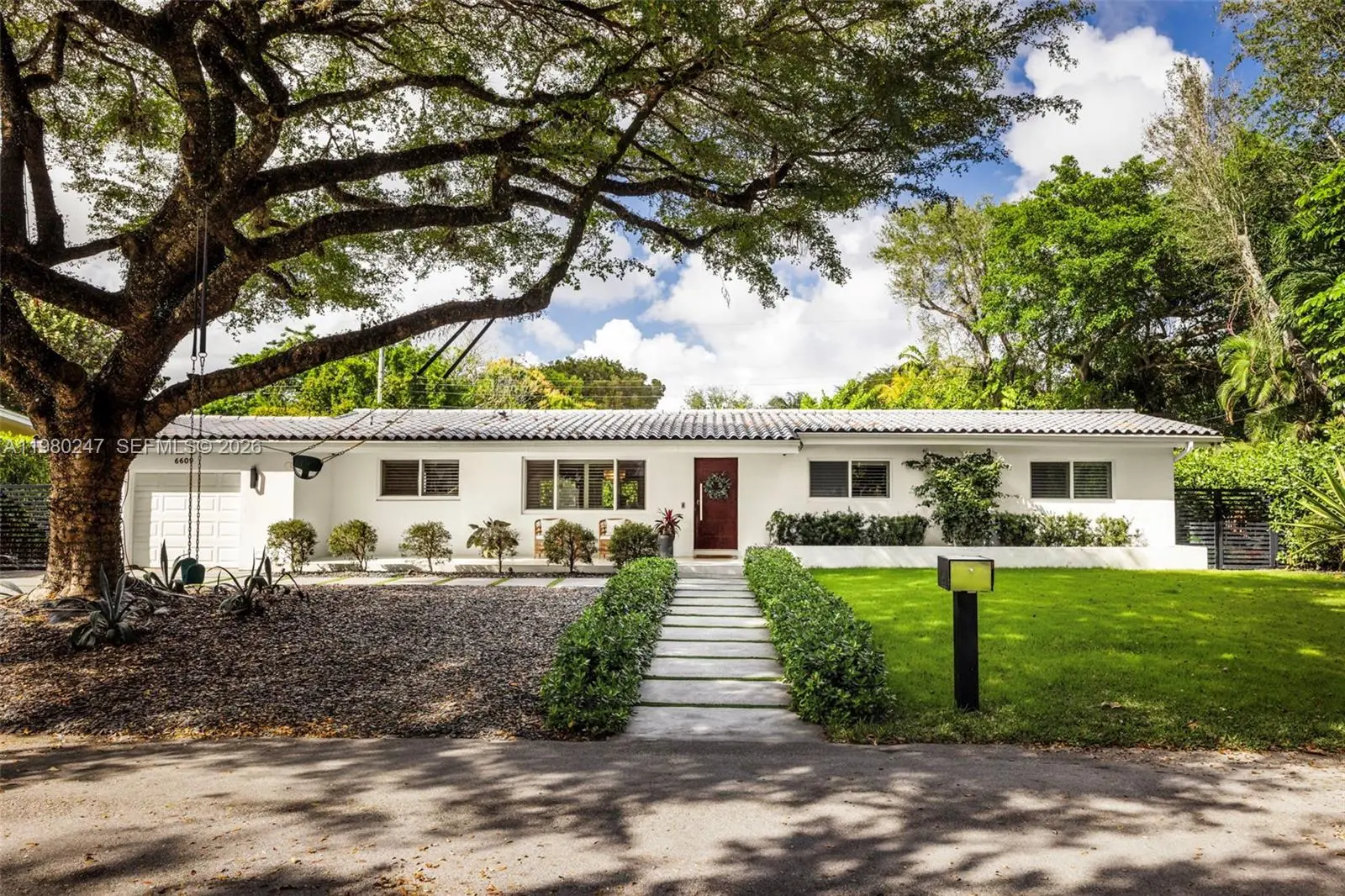 Photo of Listing #A11980247