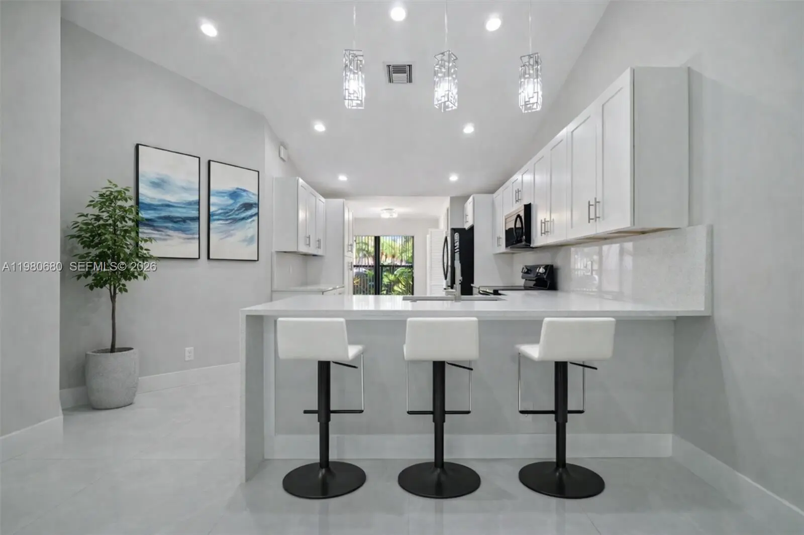 Photo of Listing #A11980680