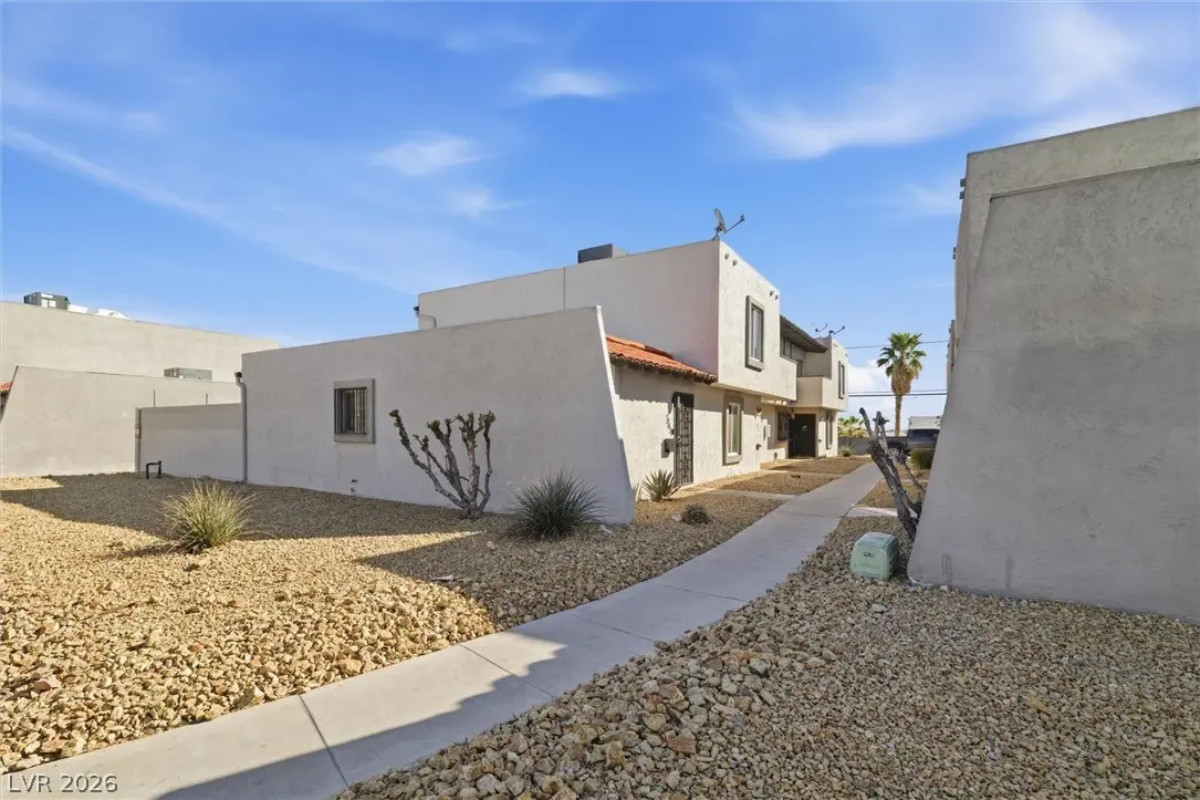 Photo of Listing #2763034