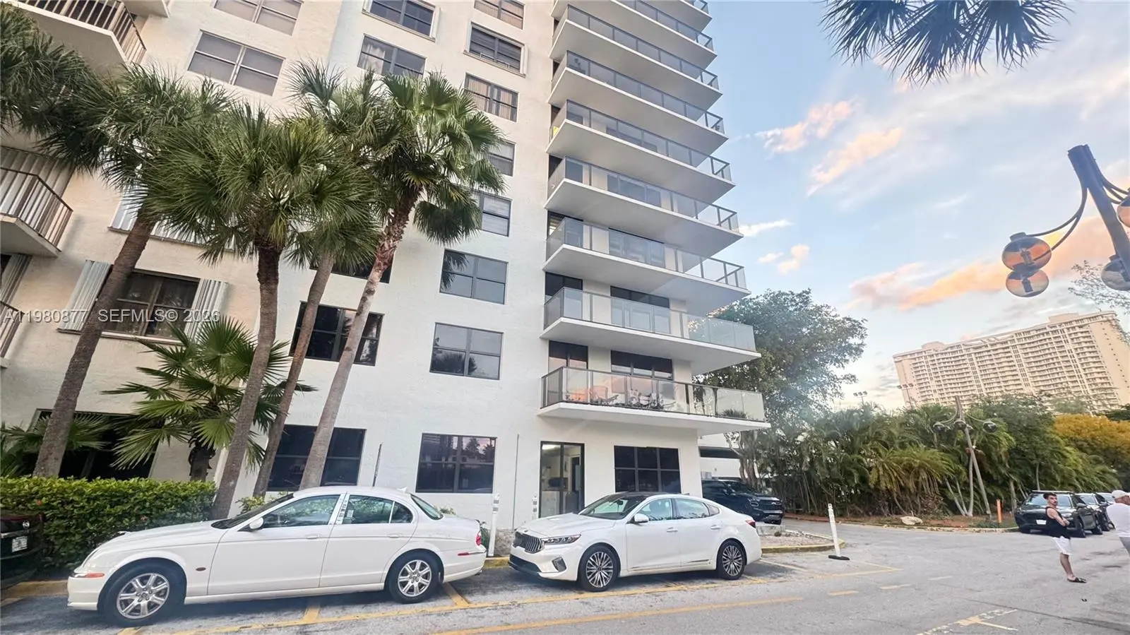 Photo of Listing #A11980877