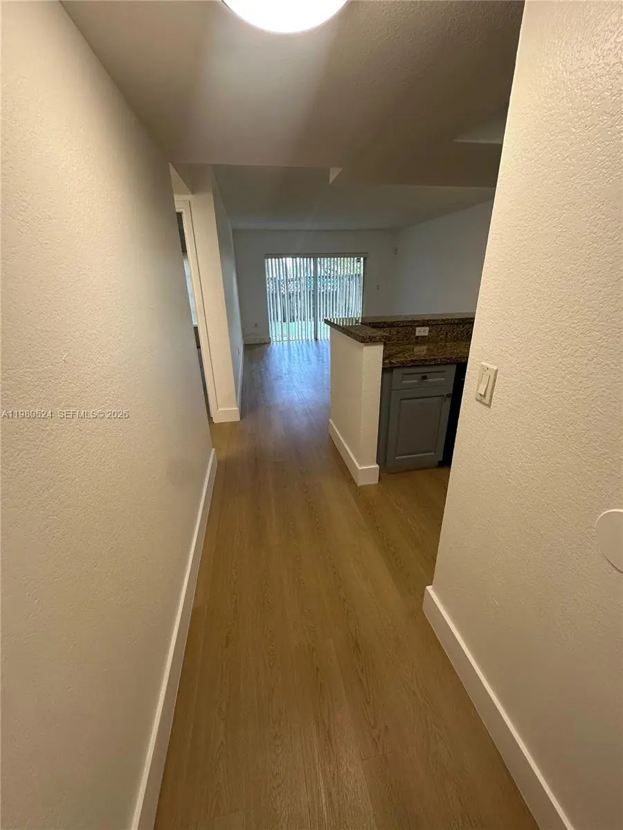 Photo of Listing #A11980524