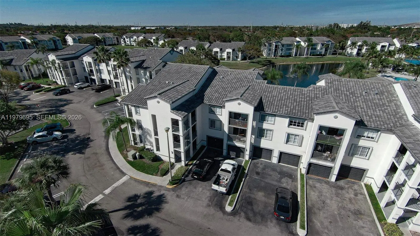 Photo of Listing #A11979695