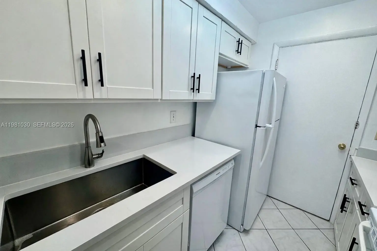 Photo of Listing #A11981030