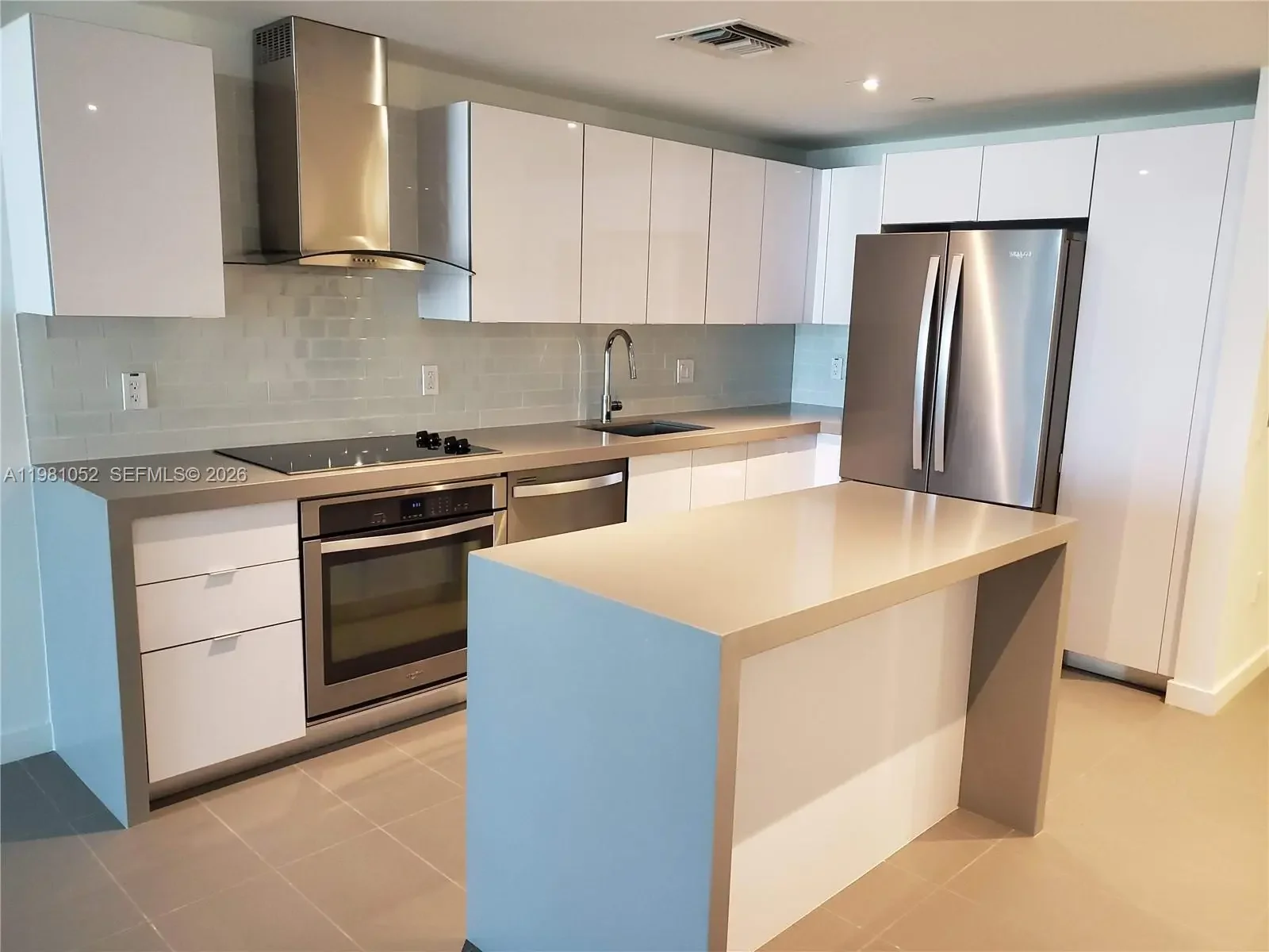 Photo of Listing #A11981052