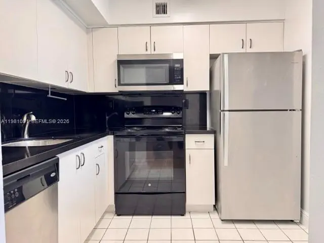 Photo of Listing #A11981091