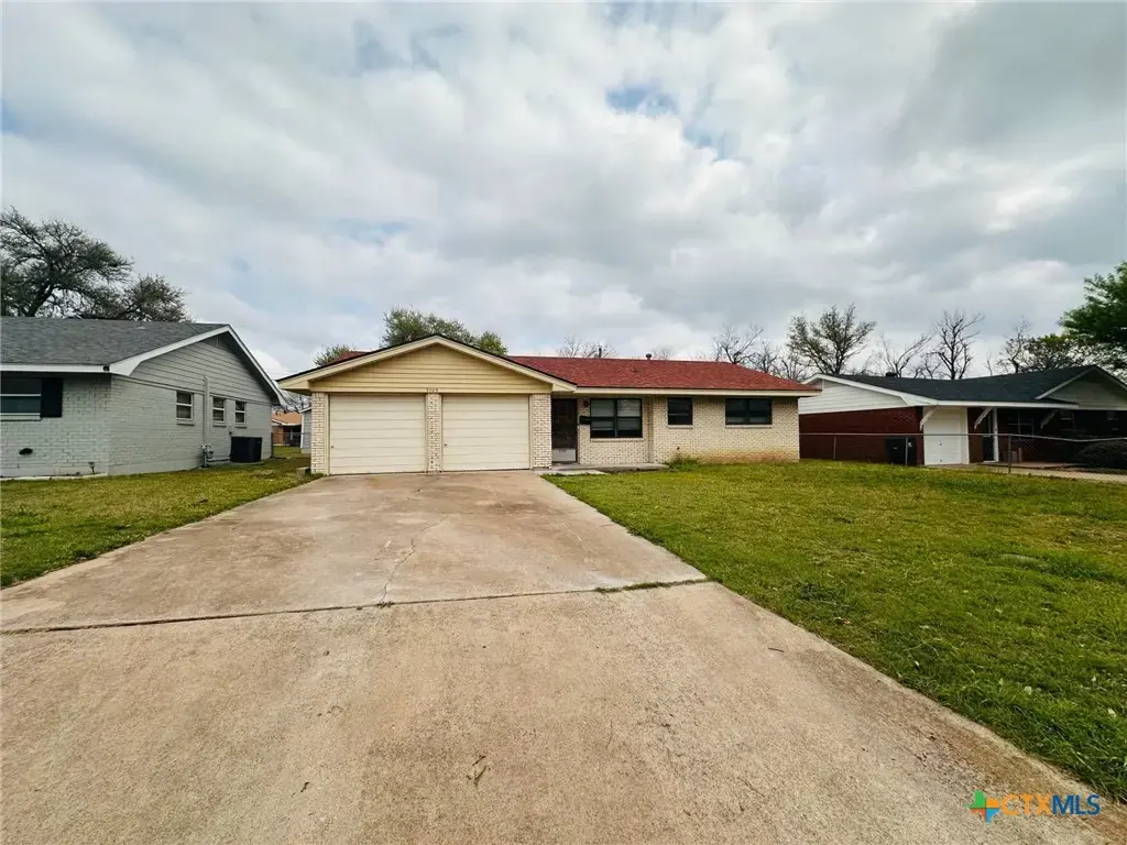 3705 Lancelot Lane, Temple