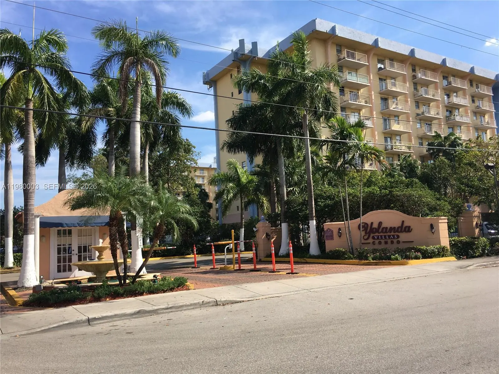 Photo of Listing #A11980003