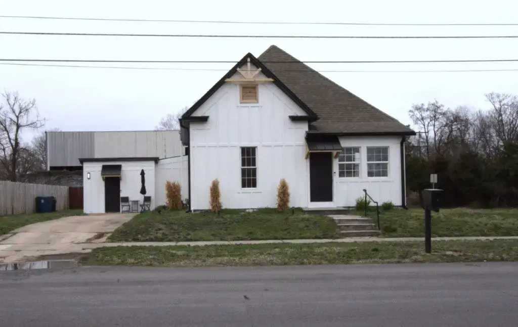 302 S Mckinley Avenue, Joplin
