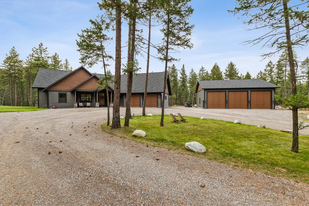 463 Deer Creek Road, Lakeside