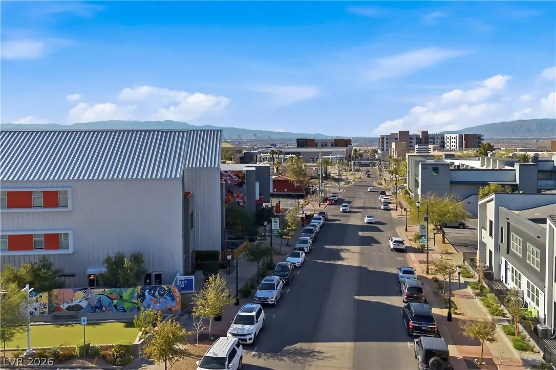 Photo of Listing #2761596