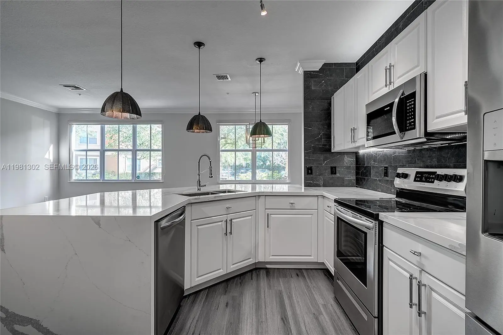 Photo of Listing #A11981302