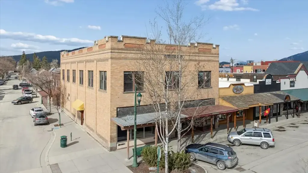 240 & 242 Central Avenue, Whitefish