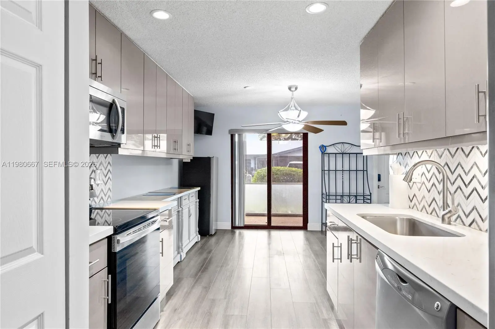 Photo of Listing #A11980667