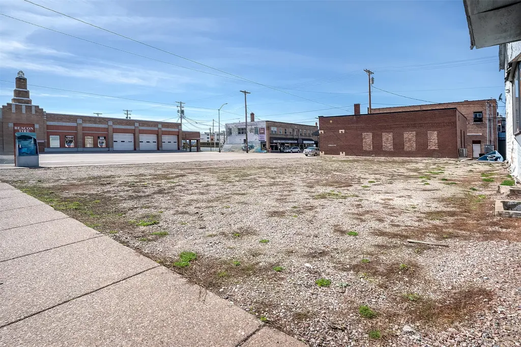 13 2nd Avenue E, Polson
