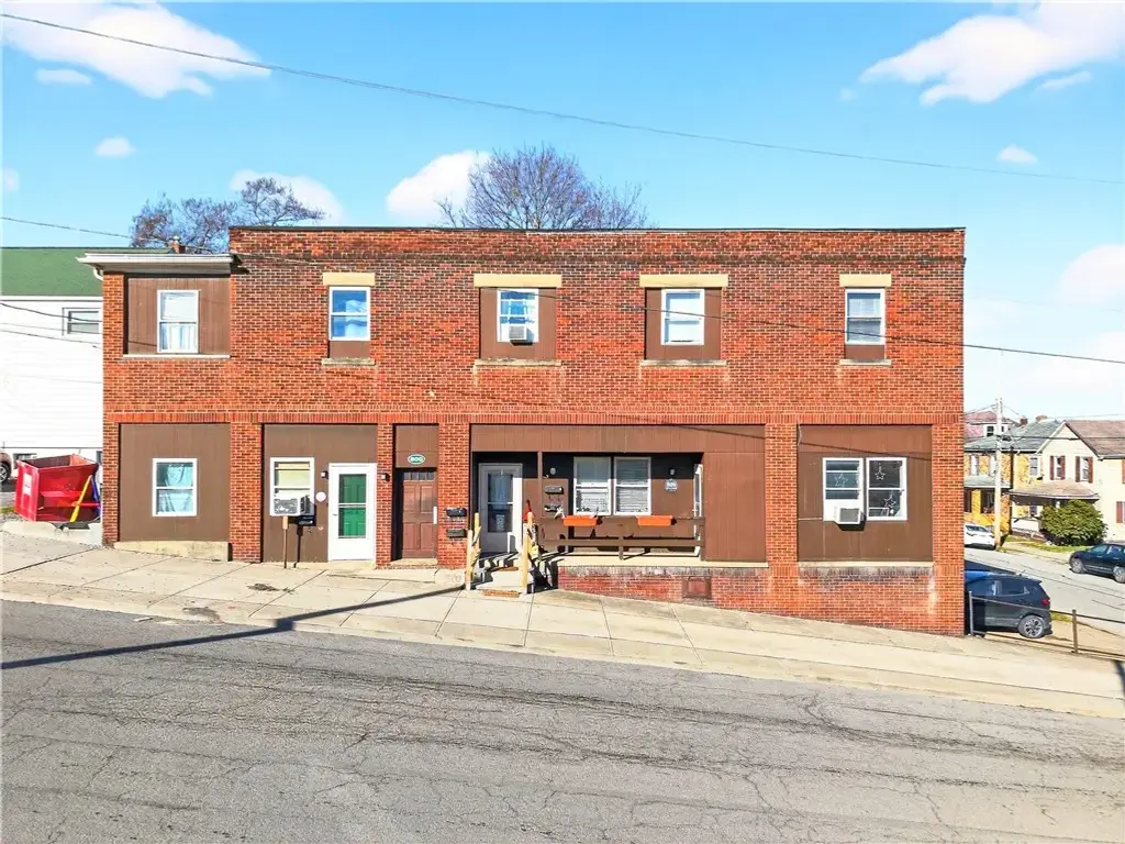 800 4th Street , Ellwood City