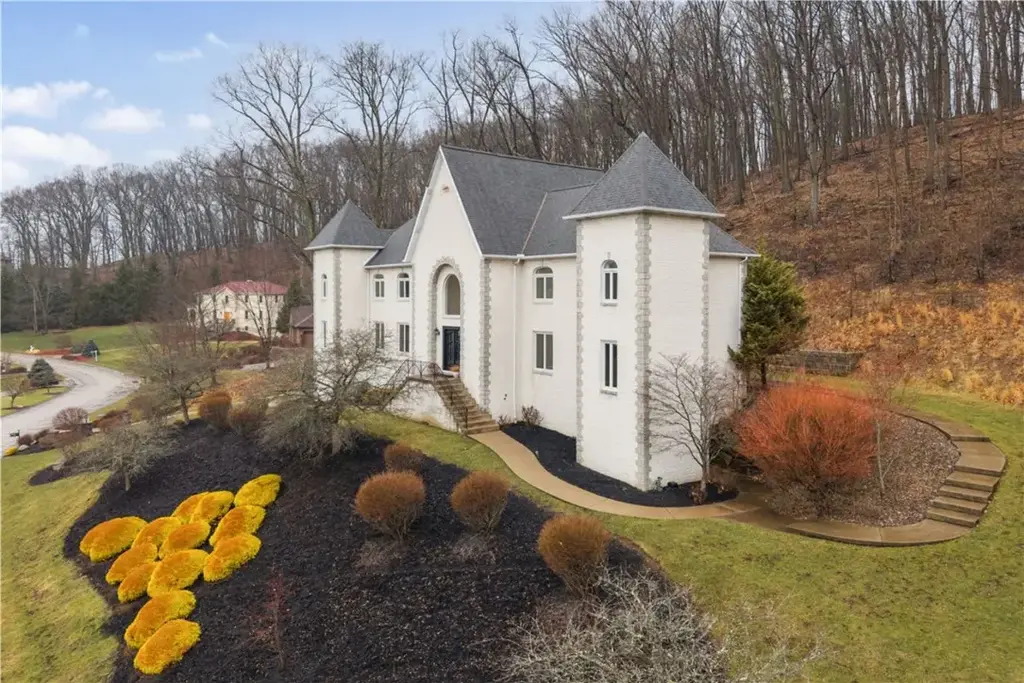 4306 Michel Court, Murrysville