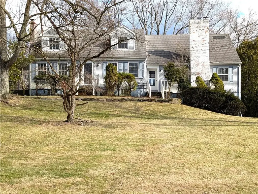 2139 Northwest Drive, North Huntingdon