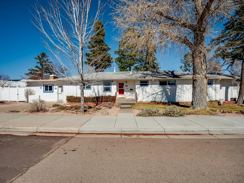 80 Canyon Road, Los Alamos