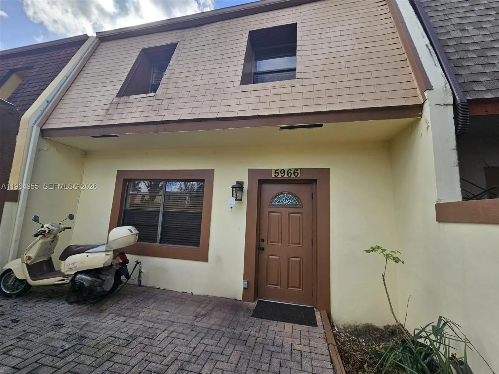 Photo of Listing #A11964955