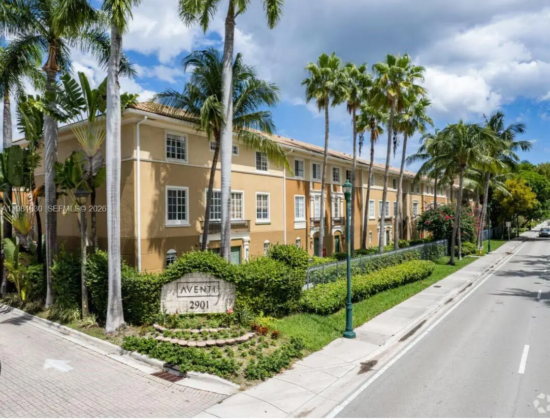 Photo of Listing #A11981530