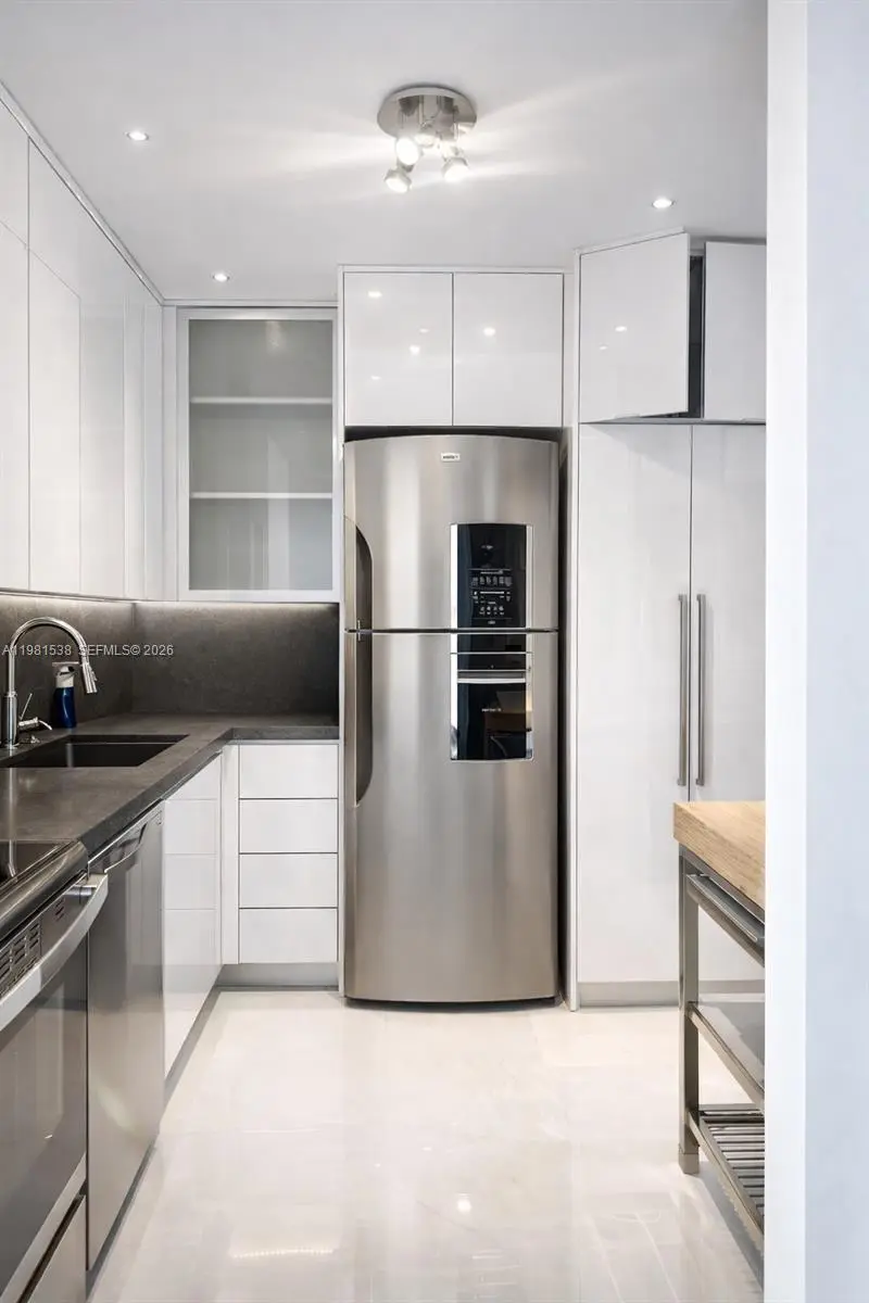 Photo of Listing #A11981538