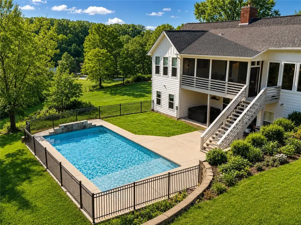 8151 Spanker Ridge Drive, Bentonville