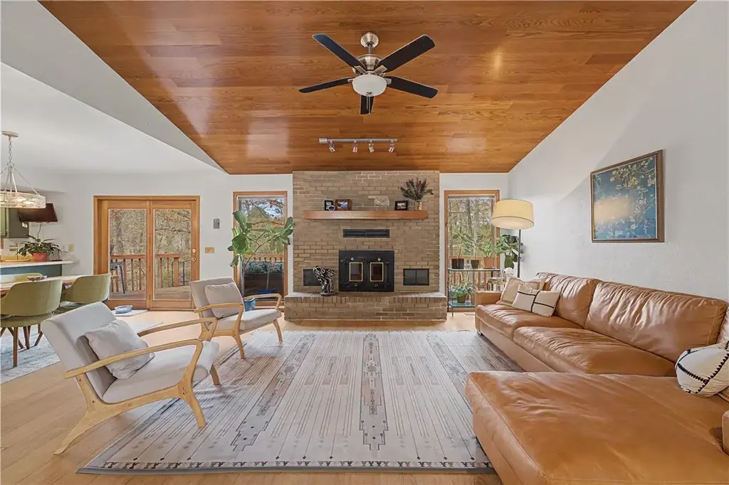 28 Melanie Drive, Bella Vista
