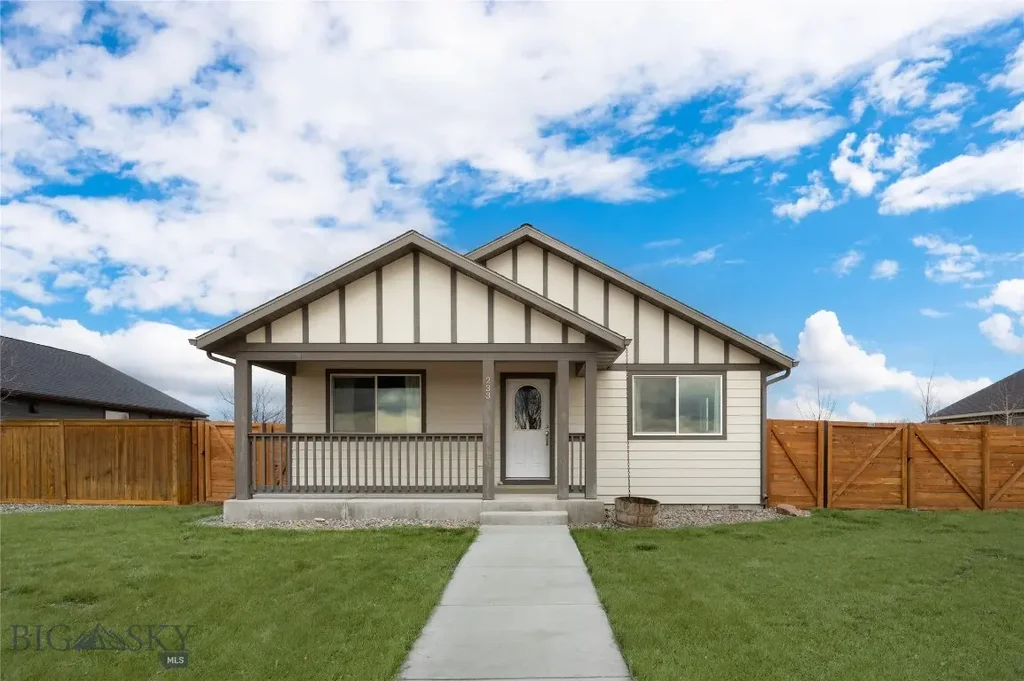 233 Centennial Village Drive, Manhattan