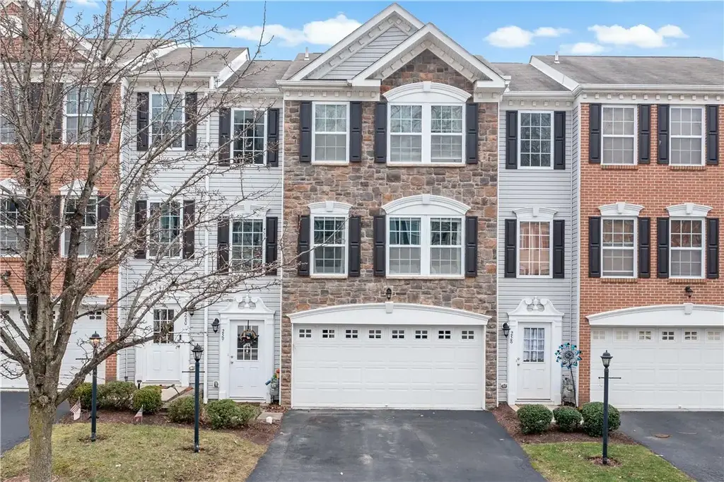 259 Grace Manor Drive , Robinson