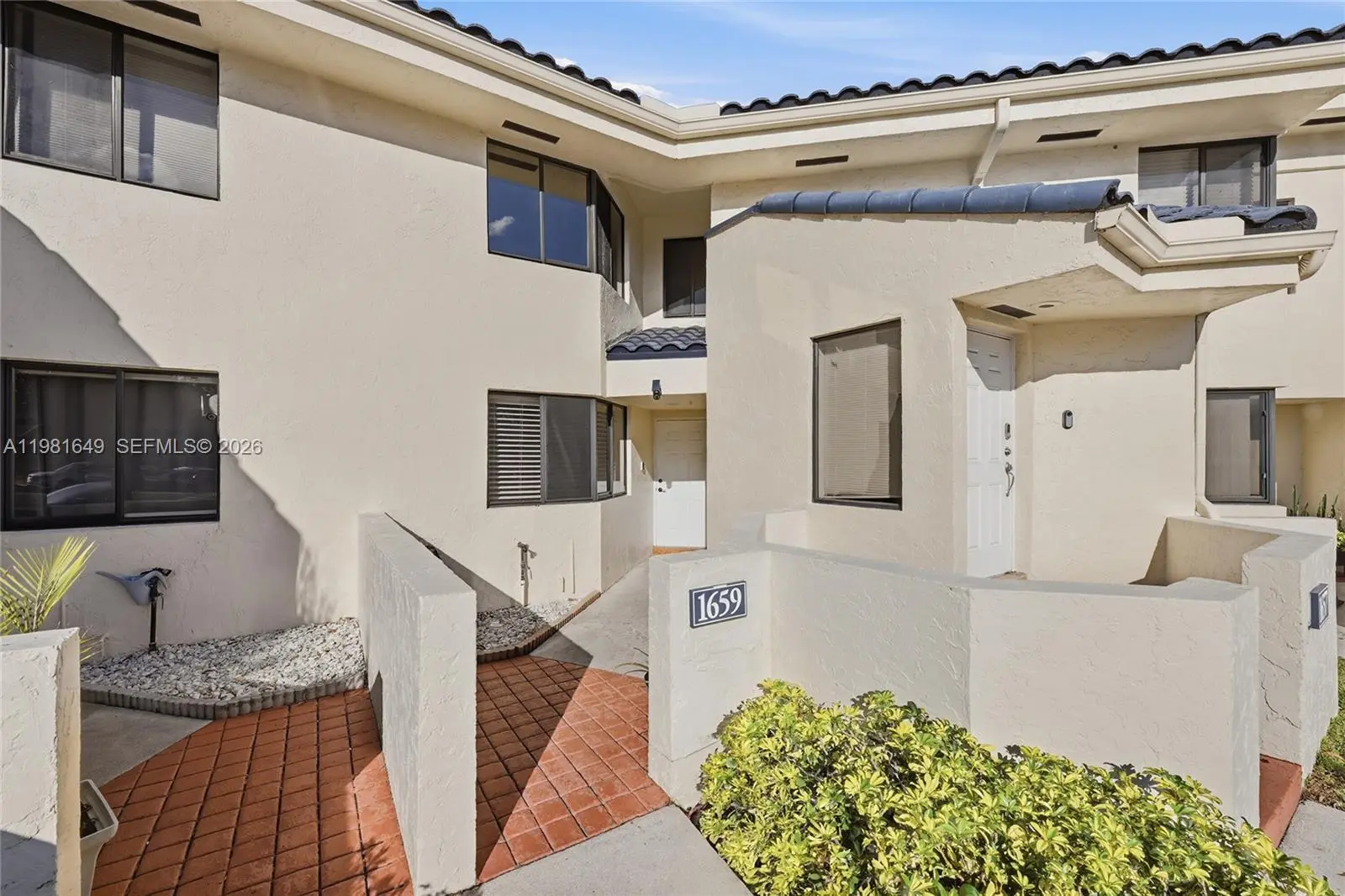 Photo of Listing #A11981649