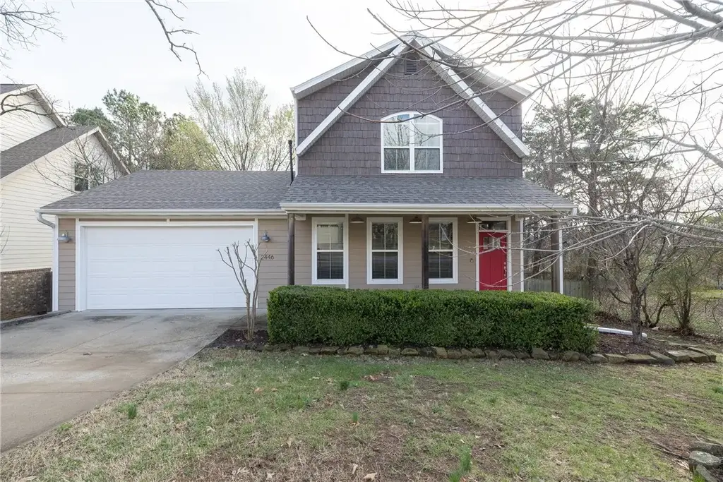2446 N Wilderness Lane, Fayetteville