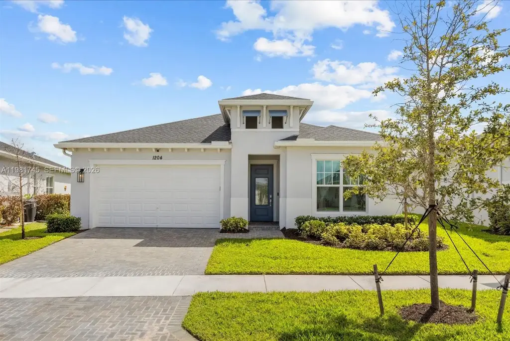 1204 Se Woodbine Rd, Port St Lucie