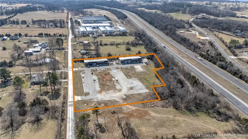 10041 N Campbell Road, Fayetteville