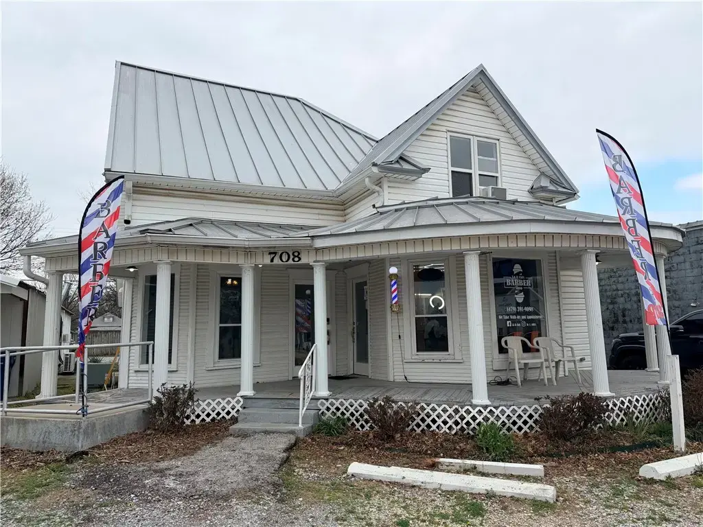 708 S Mount Olive Street, Siloam Springs