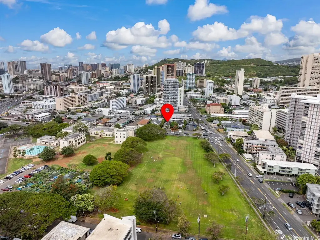 1544 Keeaumoku Street, Honolulu