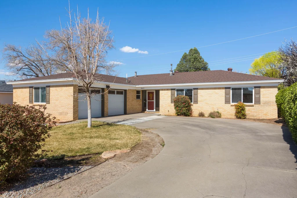 9517 Dona Marguerita Avenue Ne, Albuquerque
