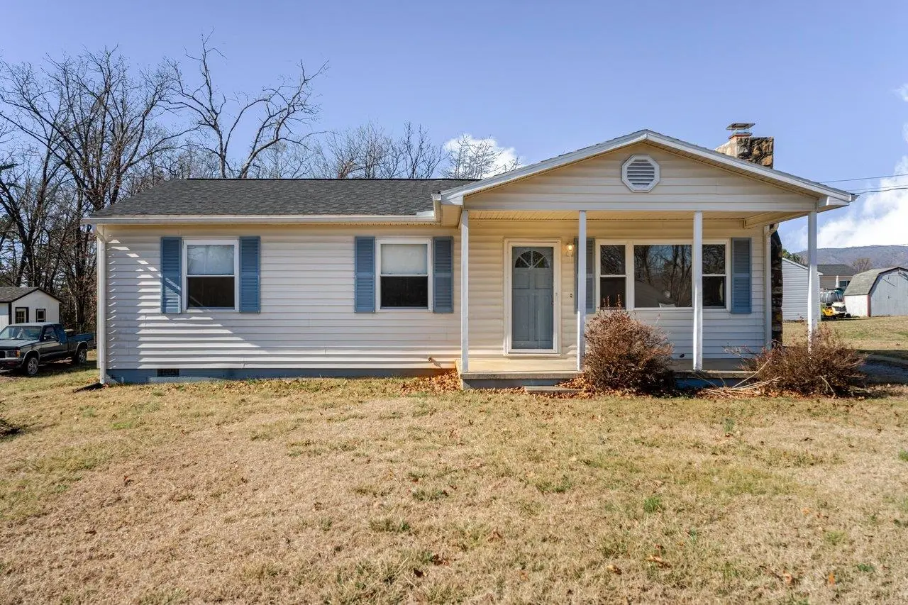 817 Tenth St, Shenandoah