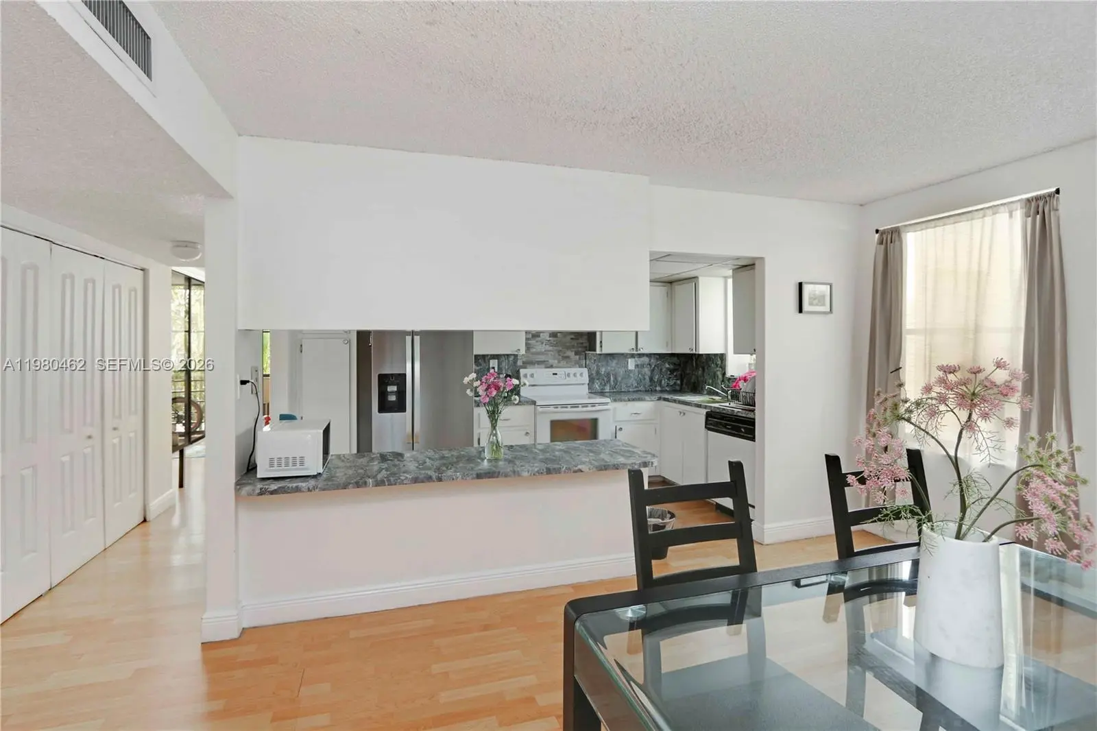 Photo of Listing #A11980462