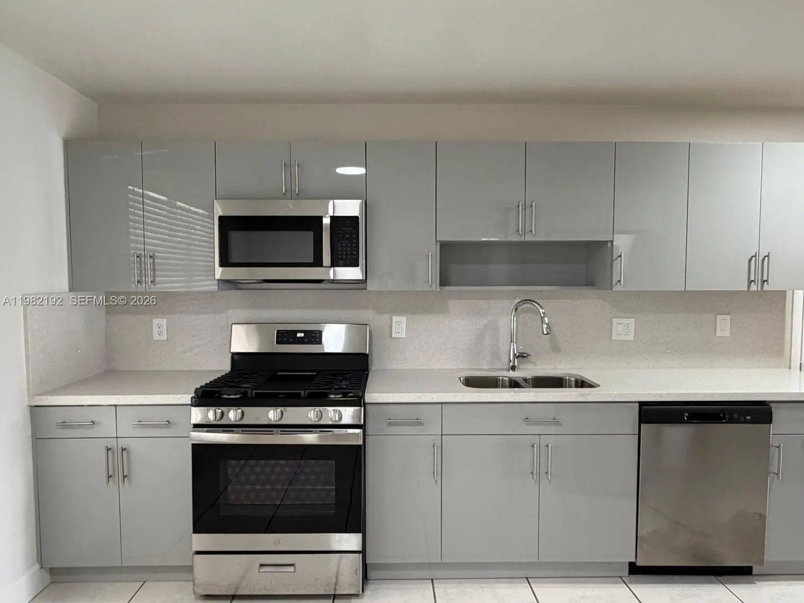 Photo of Listing #A11982192