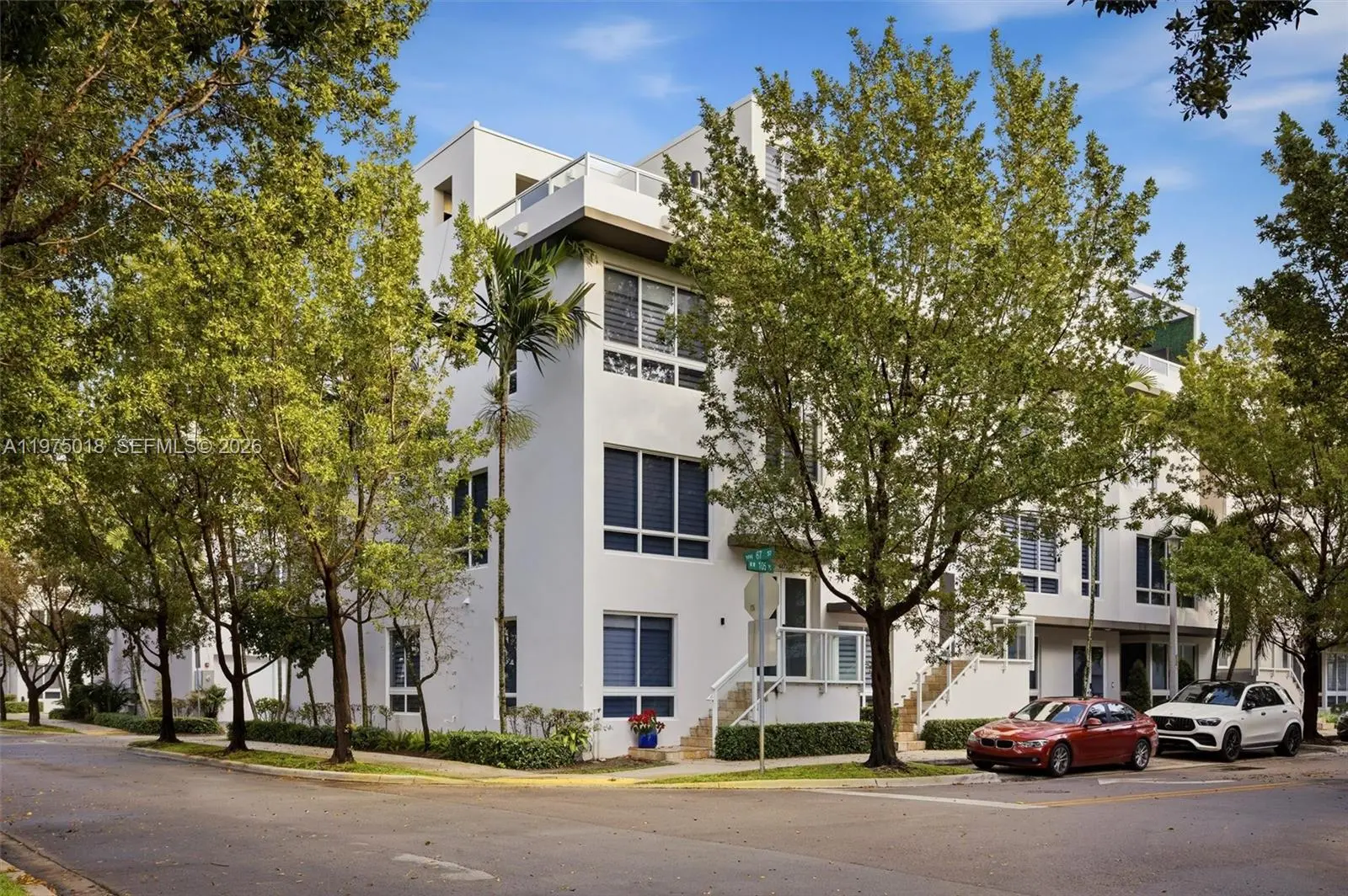 Photo of Listing #A11975018