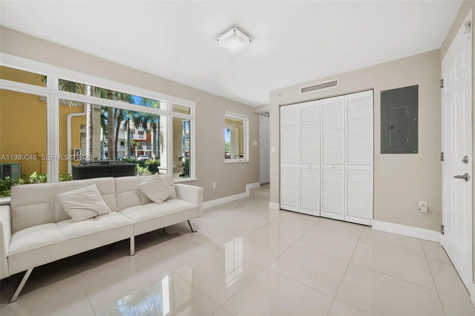 Photo of Listing #A11980048