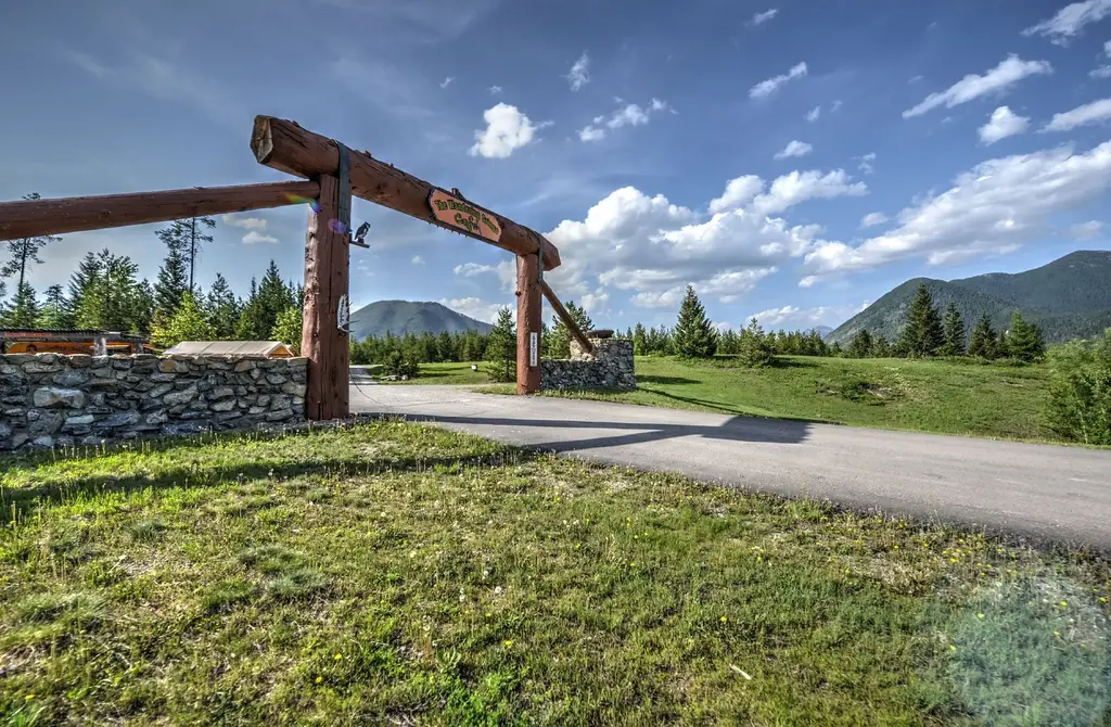 12135 Hwy 2 E, West Glacier